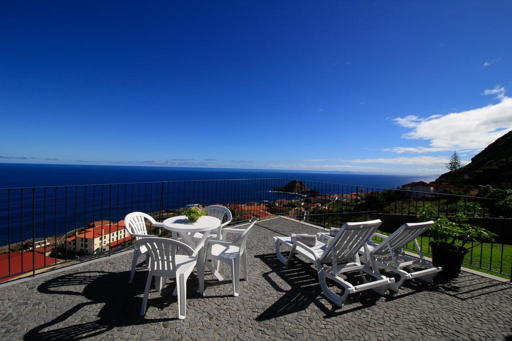 Villa Casa Das Escaleiras Porto Moniz Exterior foto